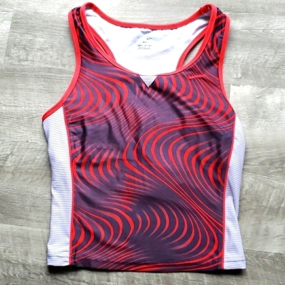 NWT Nike Women Dri-Fit Workout Top Black Red M - Picture 1 of 14